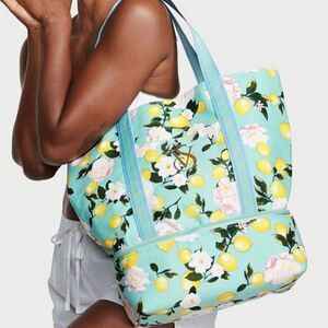Victoria’s Secret Cooler Tote Bag Swim, Picnic, Beach Lemon Blue Bag